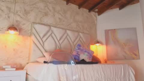 Snapshot of kylle_2050 chatting on October 4, 2025, 11:19 am Kyle online show from October 4, 2025, 11:19 am