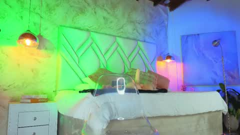 Snapshot of kylle_2050 chatting on November 16, 2025, 11:27 am Kyle online show from November 16, 2025, 11:27 am