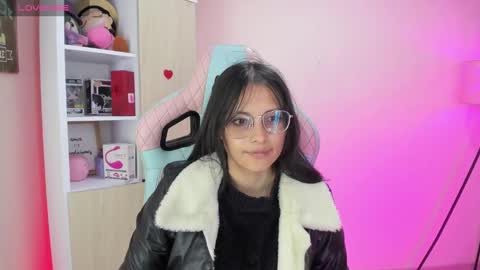 Kyomi online show from February 5, 2025, 12:27 pm