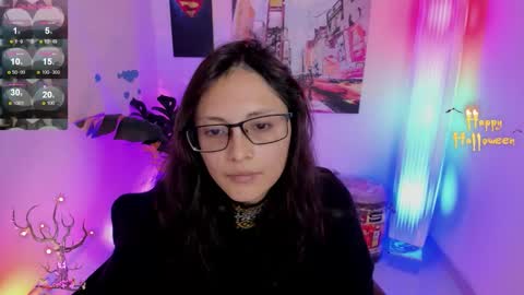 Kyomi online show from November 19, 2025, 2:06 pm