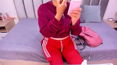 Snapshot of kyra_right chatting on October 27, 2025, 12:09 pm Emily  Laila  online show from October 27, 2025, 12:09 pm