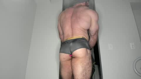 Snapshot of l0v35_2_5p00g3 chatting on December 14, 2024, 8:02 am l0v35_2_5p00g3 online show from December 14, 2024, 8:02 am