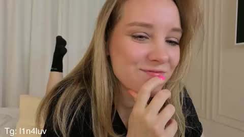 Snapshot of l1n4luv chatting on November 16, 2025, 9:31 pm lina online show from November 16, 2025, 9:31 pm