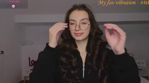 Margo  online show from November 14, 2025, 9:24 pm