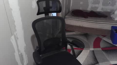 l1v1nth3dr3am online show from September 10, 2025, 2:44 am