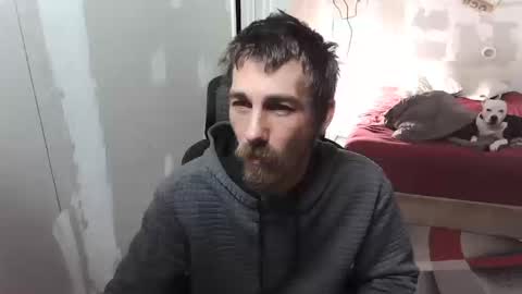 l1v1nth3dr3am online show from October 12, 2025, 2:32 am