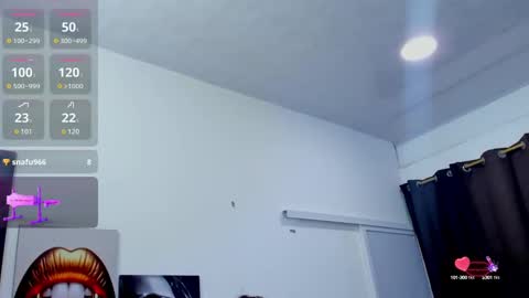 Snapshot of la_mazona chatting on January 24, 2025, 8:22 pm AMAZONA  online show from January 24, 2025, 8:22 pm