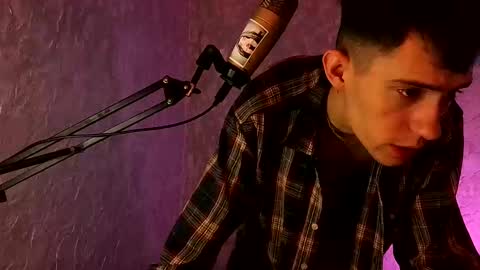 Snapshot of labour_guy chatting on February 21, 2025, 11:01 am Marco online show from February 21, 2025, 11:01 am