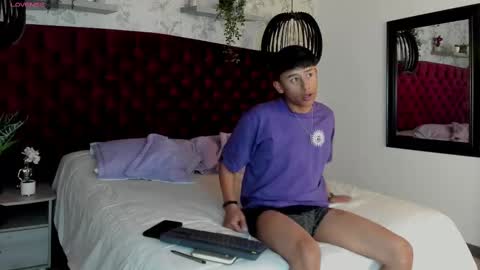 Snapshot of labrinthteasing chatting on March 6, 2025, 8:16 pm labrinthteasing online show from March 6, 2025, 8:16 pm