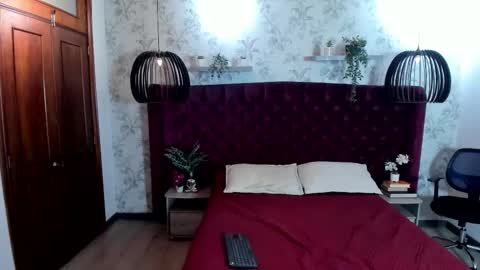 Snapshot of labrinthteasing chatting on October 4, 2025, 12:14 pm labrinthteasing online show from October 4, 2025, 12:14 pm