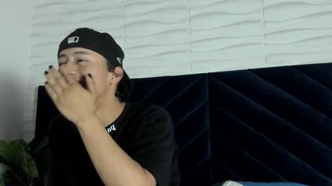 Snapshot of labrinthteasing chatting on October 20, 2025, 12:16 pm labrinthteasing online show from October 20, 2025, 12:16 pm