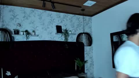 Snapshot of labrinthteasing chatting on November 16, 2025, 12:00 pm labrinthteasing online show from November 16, 2025, 12:00 pm