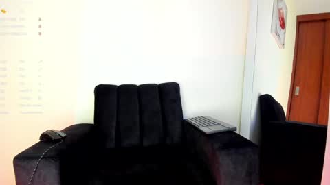 Snapshot of lace_victoria chatting on December 16, 2024, 10:45 pm lace_victoria online show from December 16, 2024, 10:45 pm