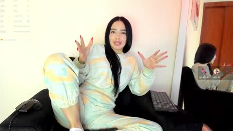 Snapshot of lace_victoria chatting on January 10, 2025, 3:29 am lace_victoria online show from January 10, 2025, 3:29 am