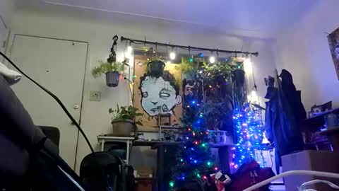 Snapshot of lacybell chatting on January 19, 2025, 6:42 am lacybell online show from January 19, 2025, 6:42 am