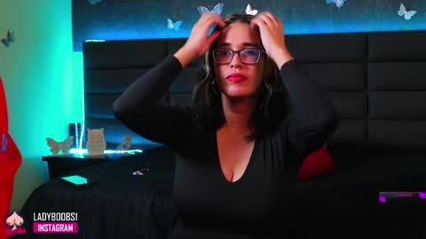 Snapshot of lady_boobs1 chatting on December 28, 2024, 2:43 am Kathie Dicky online show from December 28, 2024, 2:43 am