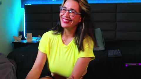 Snapshot of lady_boobs1 chatting on January 8, 2025, 1:11 am Kathie Dicky online show from January 8, 2025, 1:11 am