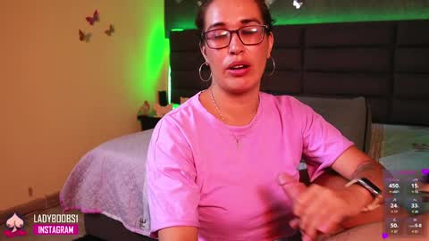 Snapshot of lady_boobs1 chatting on January 25, 2025, 8:31 pm Kathie Dicky online show from January 25, 2025, 8:31 pm