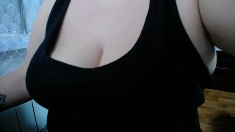 Snapshot of lady_boom_ chatting on February 10, 2025, 5:52 pm lady_boom_ online show from February 10, 2025, 5:52 pm