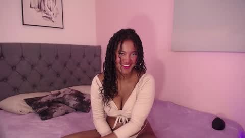 Snapshot of lady_danbury chatting on December 19, 2024, 1:29 pm Karla - Instagram lady karla1 online show from December 19, 2024, 1:29 pm