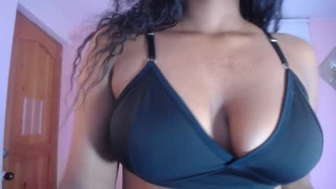 Snapshot of lady_danbury chatting on January 5, 2025, 7:17 pm Karla - Instagram lady karla1 online show from January 5, 2025, 7:17 pm