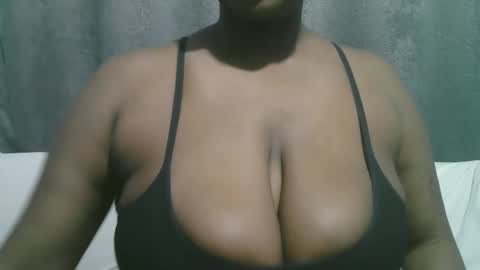 Snapshot of lady_dearra chatting on September 16, 2025, 2:12 am lady_dearra online show from September 16, 2025, 2:12 am