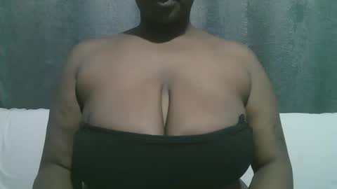 Snapshot of lady_dearra chatting on October 3, 2025, 3:14 am lady_dearra online show from October 3, 2025, 3:14 am