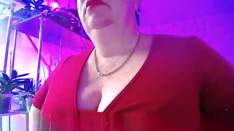 Lady Gloria online show from December 17, 2025, 5:13 am