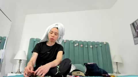 Snapshot of lady_godss chatting on January 13, 2025, 2:50 am Lady godss online show from January 13, 2025, 2:50 am