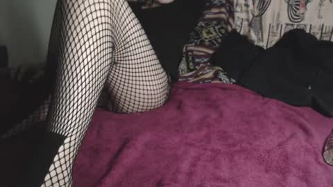 Snapshot of lady_simone chatting on February 23, 2025, 9:00 am lady_simone online show from February 23, 2025, 9:00 am