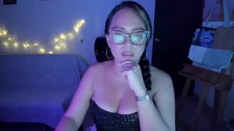 Sophie   online show from November 10, 2025, 11:48 pm