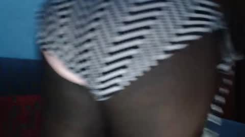 Snapshot of lady_twerky chatting on December 18, 2024, 4:17 pm Maya online show from December 18, 2024, 4:17 pm