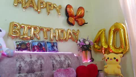 Sima Ladybigsmile online show from January 22, 2025, 8:29 am