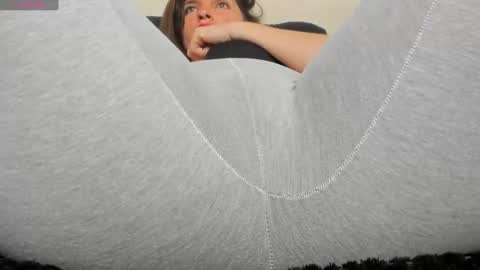 Snapshot of ladydanna chatting on December 10, 2024, 4:49 pm Danna................. online show from December 10, 2024, 4:49 pm