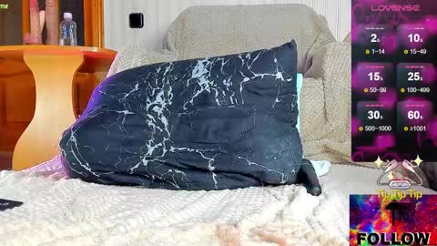 Snapshot of ladyfree chatting on March 12, 2025, 9:56 pm Zlata online show from March 12, 2025, 9:56 pm