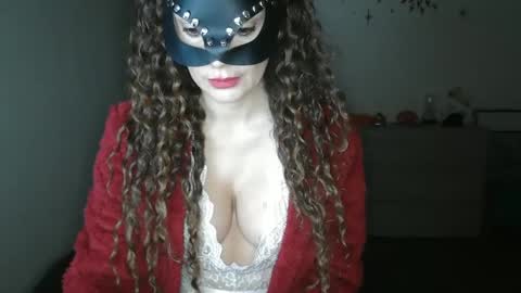 Lady Mask online show from January 28, 2025, 10:56 am