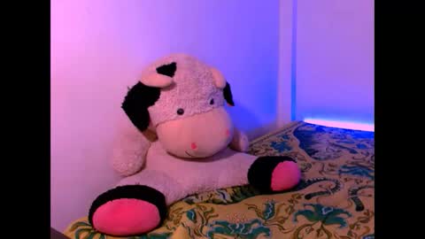 Snapshot of ladypussy69779756 chatting on October 30, 2025, 2:51 pm laura online show from October 30, 2025, 2:51 pm