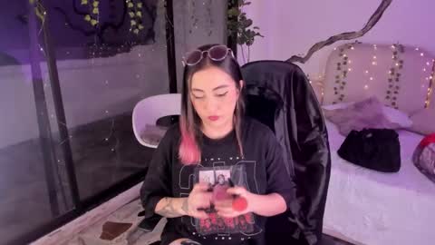 Snapshot of ladysweetts chatting on November 11, 2025, 5:07 am Lady online show from November 11, 2025, 5:07 am