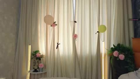 Lilia online show from October 8, 2025, 6:55 am