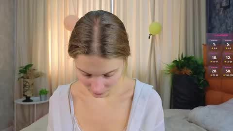 Lilia online show from October 20, 2025, 6:36 am