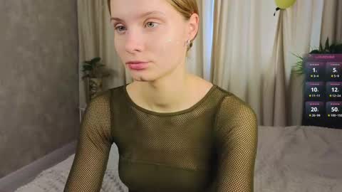 Lilia online show from October 24, 2025, 6:43 am