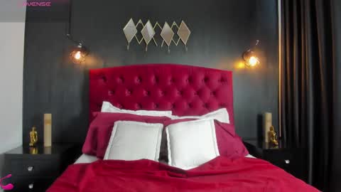 Snapshot of laia_jonees chatting on November 20, 2025, 12:05 pm Laia online show from November 20, 2025, 12:05 pm