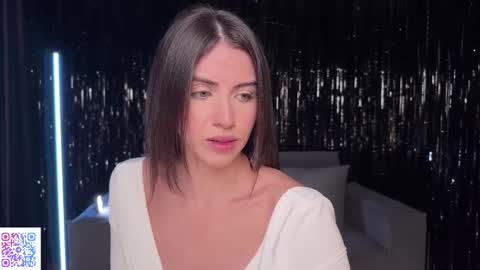 Ellina online show from February 24, 2025, 3:44 am