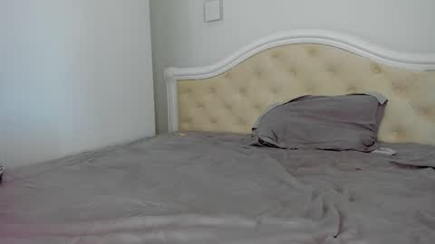 Lallie  online show from September 23, 2025, 3:15 pm