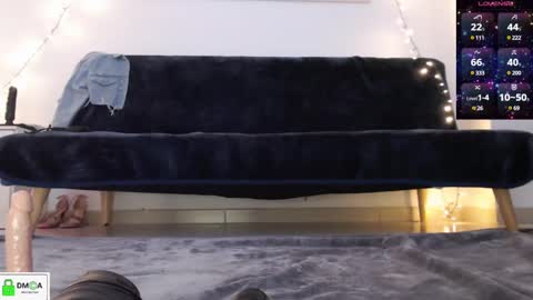 Lola online show from February 9, 2025, 5:22 pm