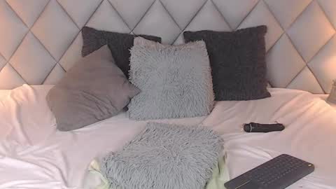 Snapshot of lalycastro chatting on January 29, 2025, 9:17 pm Laly Castro online show from January 29, 2025, 9:17 pm