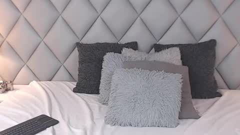 Snapshot of lalycastro chatting on February 5, 2025, 11:06 pm Laly Castro online show from February 5, 2025, 11:06 pm