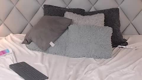 Snapshot of lalycastro chatting on February 17, 2025, 1:25 am Laly Castro online show from February 17, 2025, 1:25 am