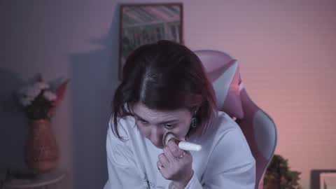 just call me Lana  and her security online show from December 27, 2024, 11:28 am