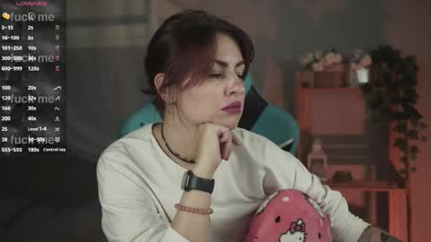 just call me Lana  and her security online show from September 10, 2025, 8:03 am